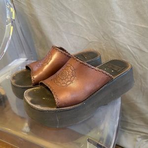 Vintage Platform Sandals, Size 8.5